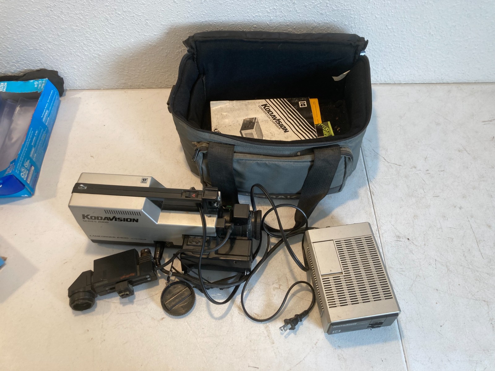 Kodavision Vintage Camcorder 2400- 2000 Series Bundle Case - Untested