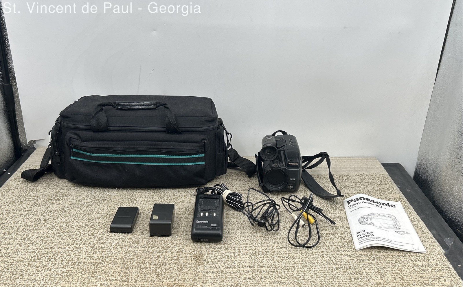 Panasonic Palmcorder IQ PV-IQ505D Camcorder VHS-C Video Camera Unit Tested Read