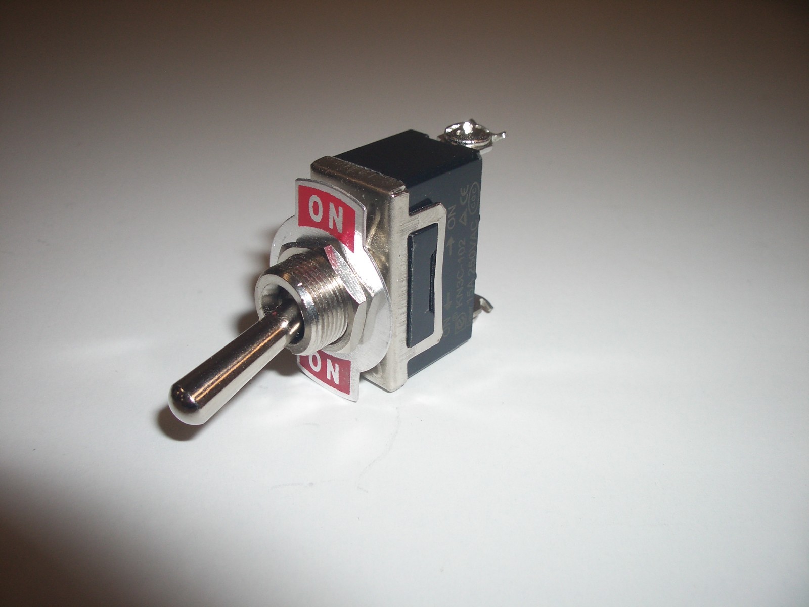 NET T36 DAIER KN3C-102A SPDT ON-ON TOGGLE SWITCH 20A/125VAC 15A/250VAC