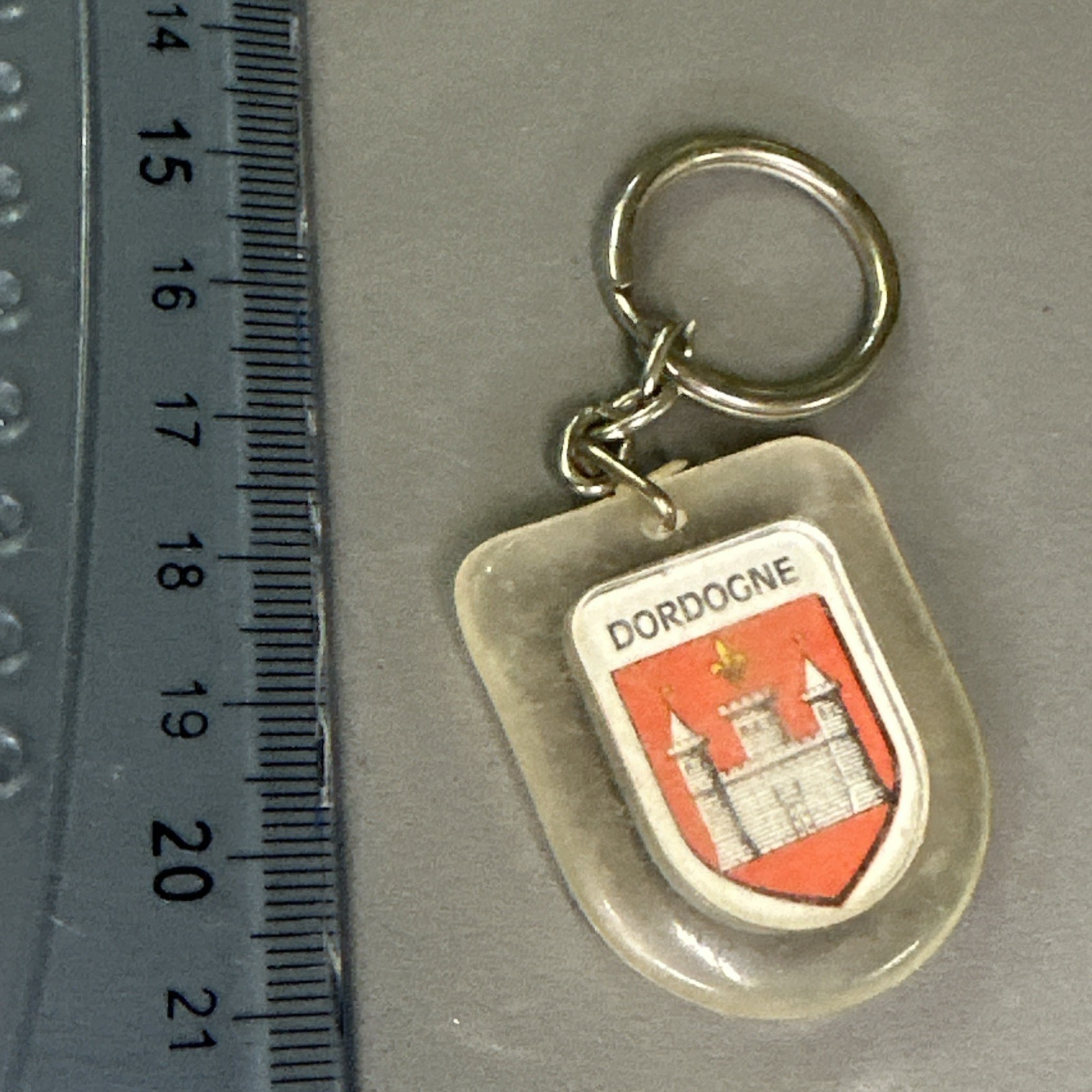 VINTAGE DORDOGNE KEYCHAIN KEYCHAIN