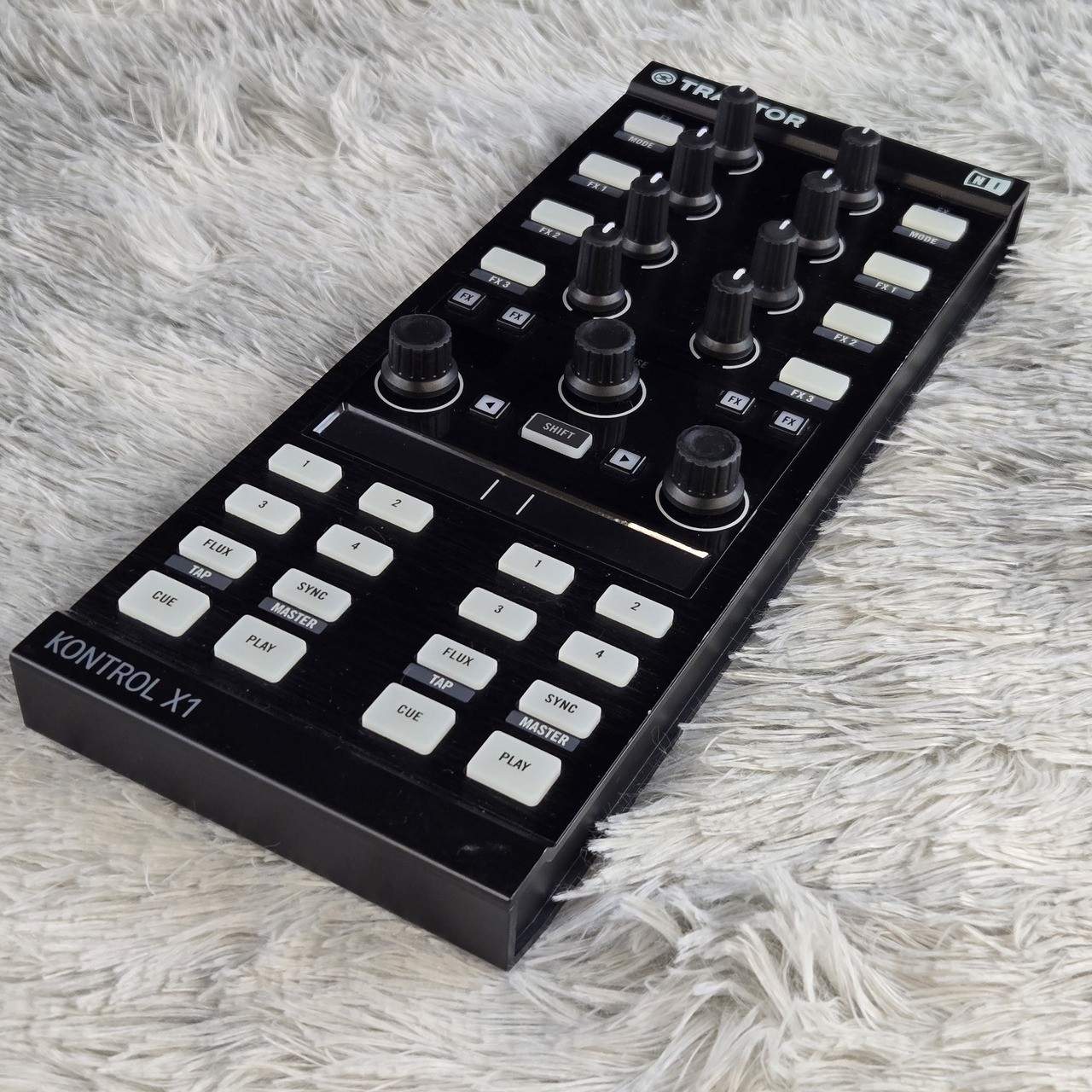 Native Instruments Traktor Kontrol X1 MK2 DJ FX Controller USB MIDI w/Box Tested