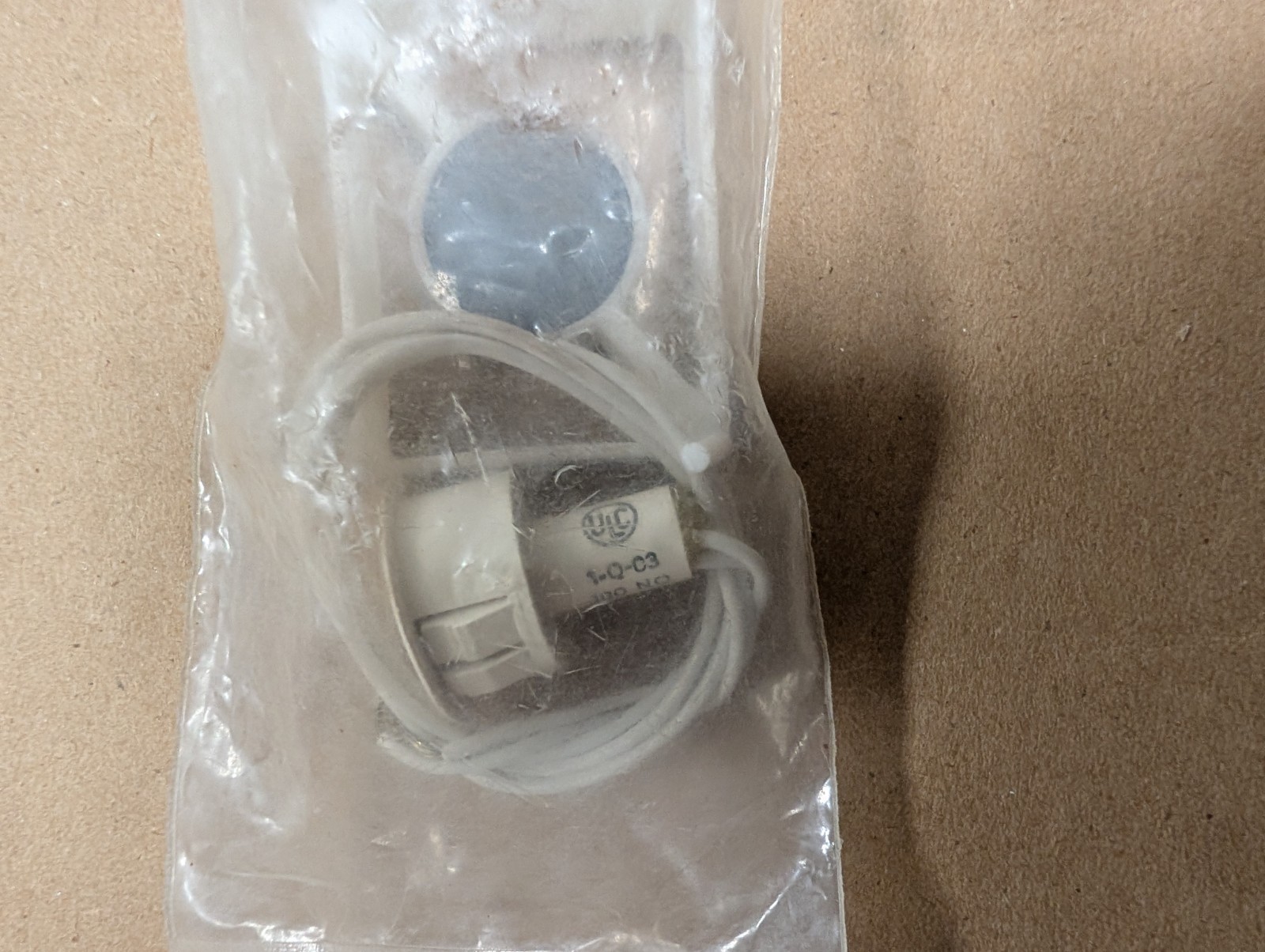 GRI MC-180 Magnetic Contact 1-Q-03 NOS