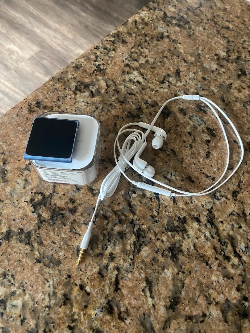 Apple iPod Nano 6th Generation 16GB Blue A1366 AS IS Battery Inflamed
