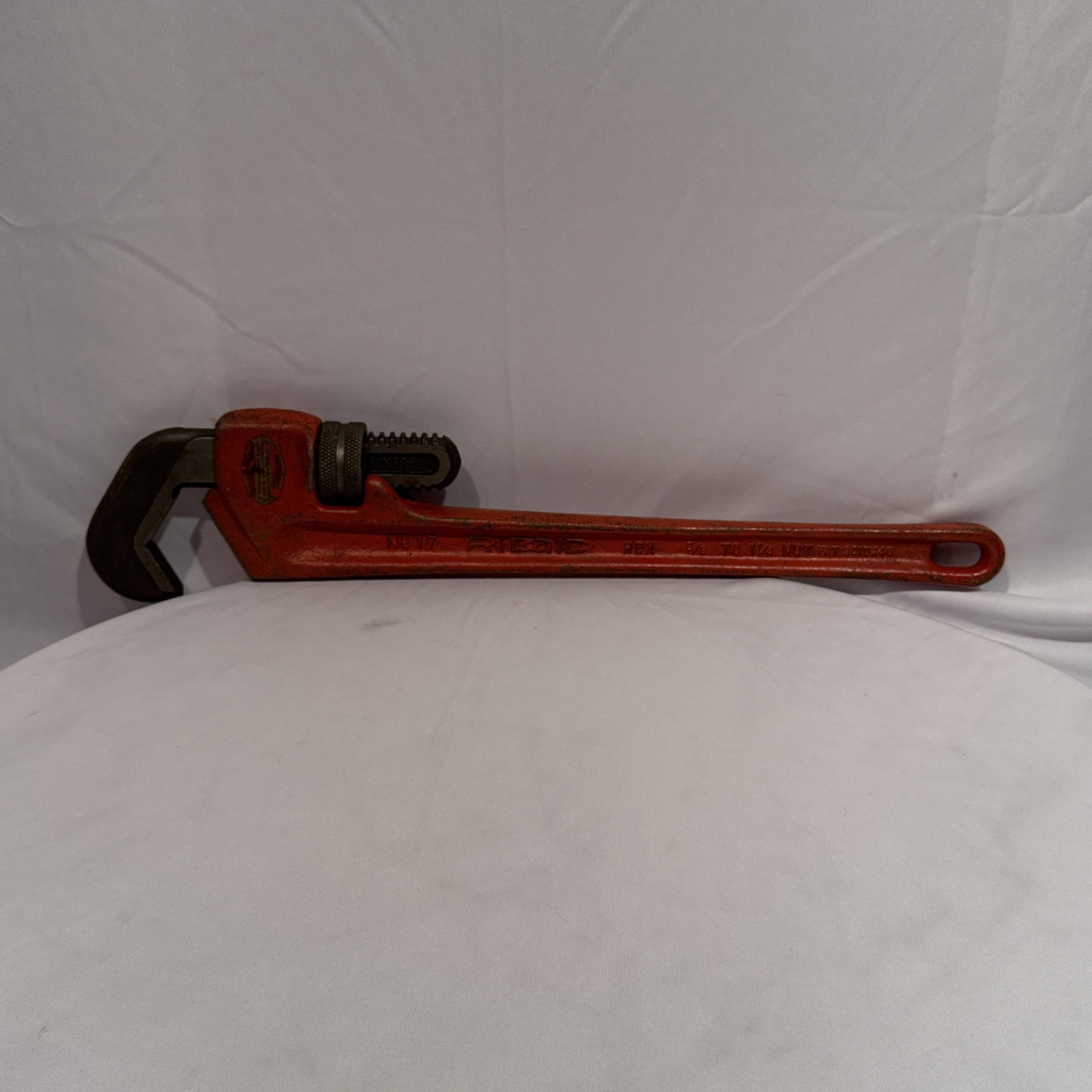RIDGID TOOLS No. 17 PIPE WRENCH, 5/8" TO 1-1/4" HEX NUT - Vintage - Ships Fast