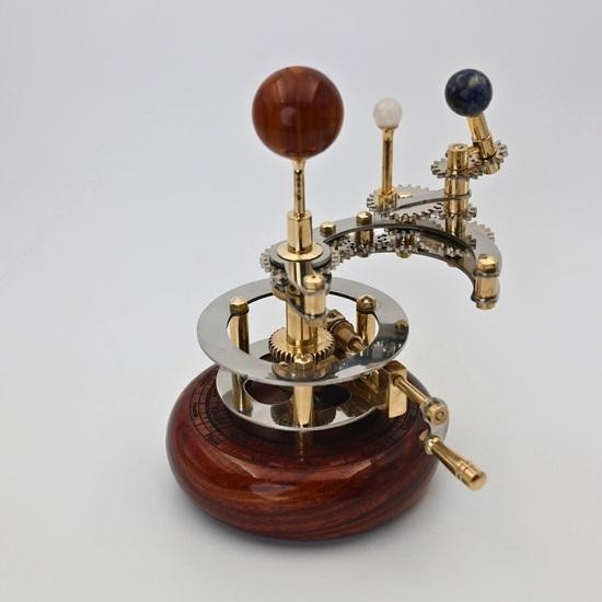 Mini Orrery, A Premium Home Décor Artpeice, Solar System with Semi Precious