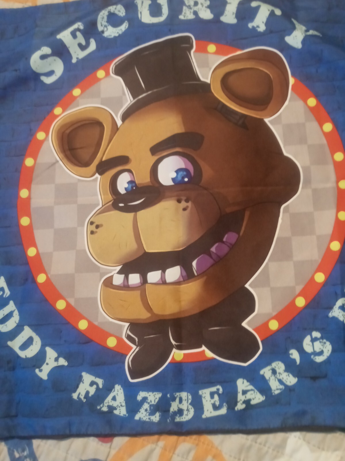 Five Nights at Freddy's Pillow Case  Standard Size Freddy Fazbear's Pizza preown