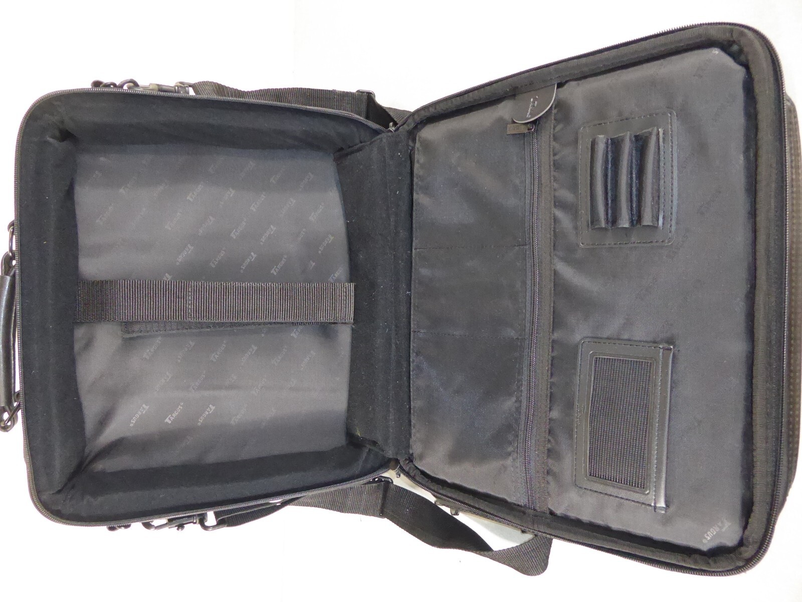 TARGUS Multi-pocket Laptop Carrying Case Bag W/Shoulder Strap Model CUN1 