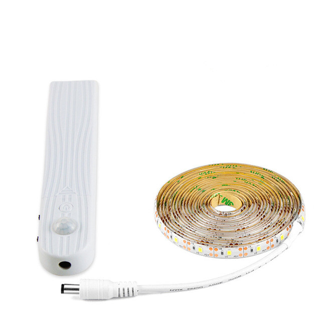 LED USB wireless PIR Motion Sensor Bed Closet Night light 5V 2835 AAA Battery