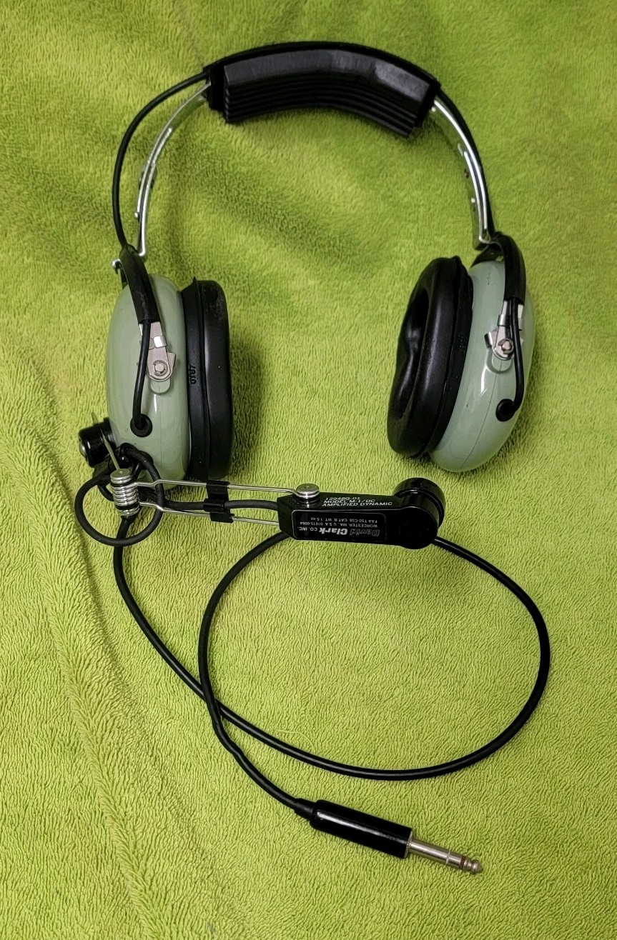 David Clark Airplane Headphone Aviation Headset with Mic H3330 M-1/DC 12508G-02