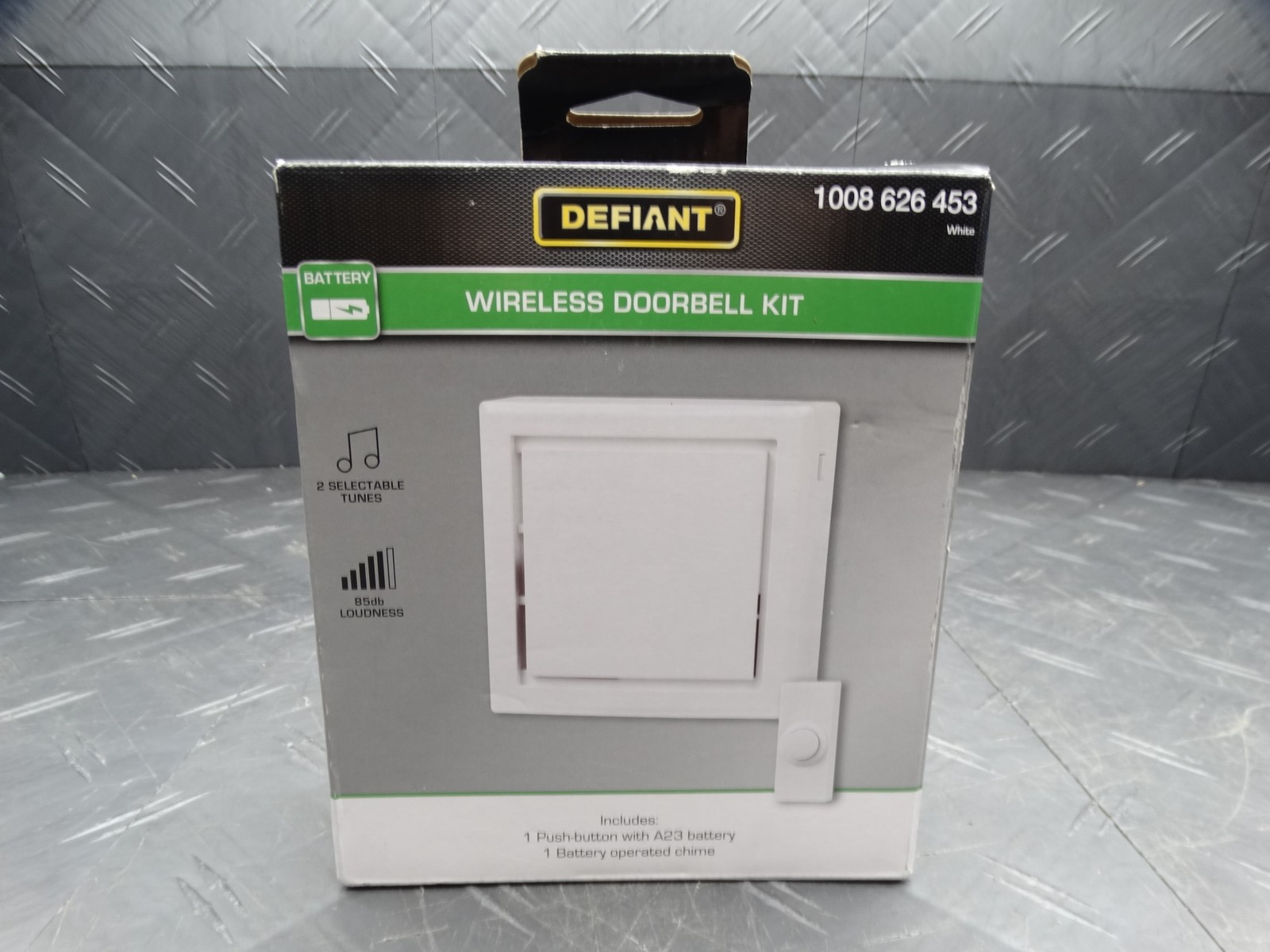 Defiant Wireless Doorbell Kit Chime & Push Button 18000315