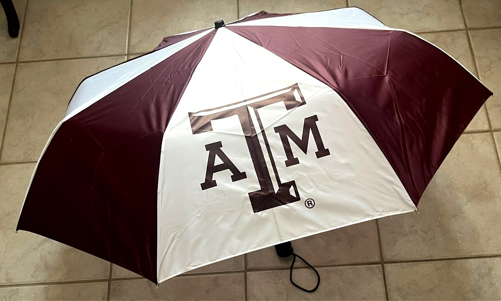 TEXAS A&M Aggies Maroon White Super Pocket Mini Umbrella Storm Duds