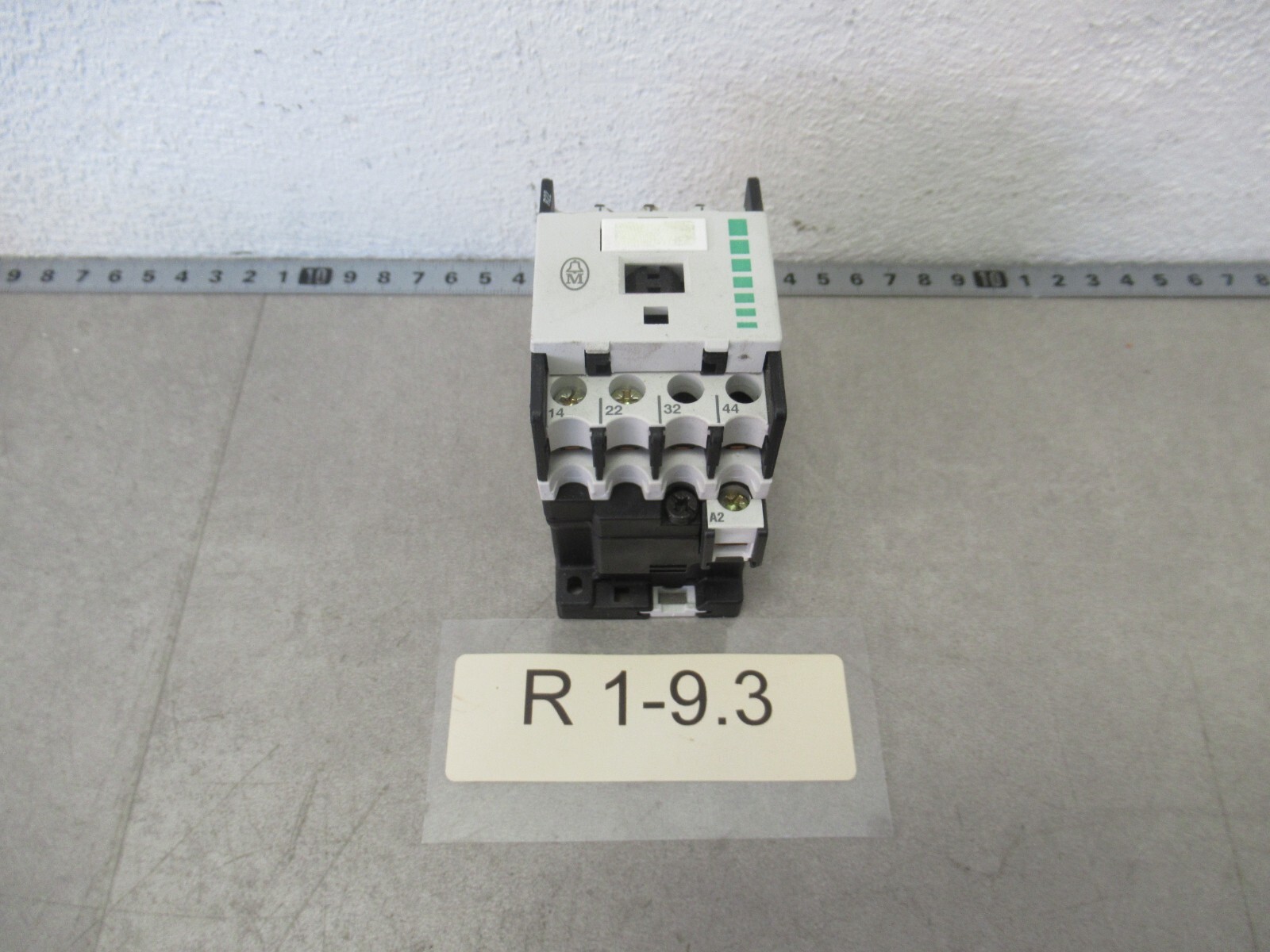 Moeller DILR22 Contactor 4A Coil Voltage 220-240V AC