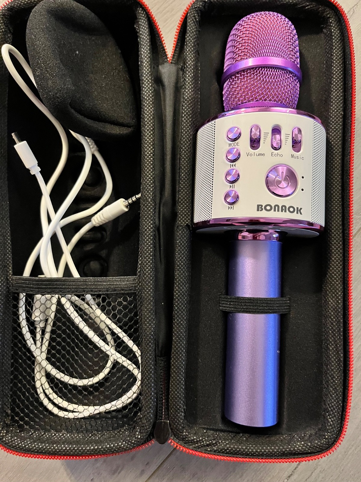 BONAOK Q37 Wireless Microphone & HiFI Speaker