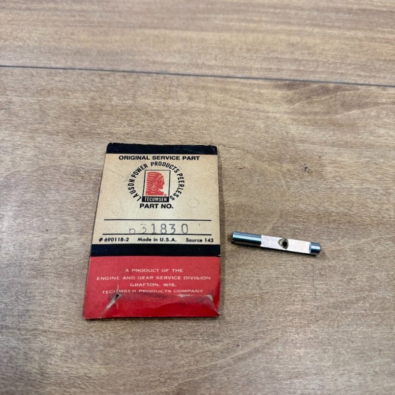New TECUMSEH OEM NOS THROTTLE SHAFT / 631830