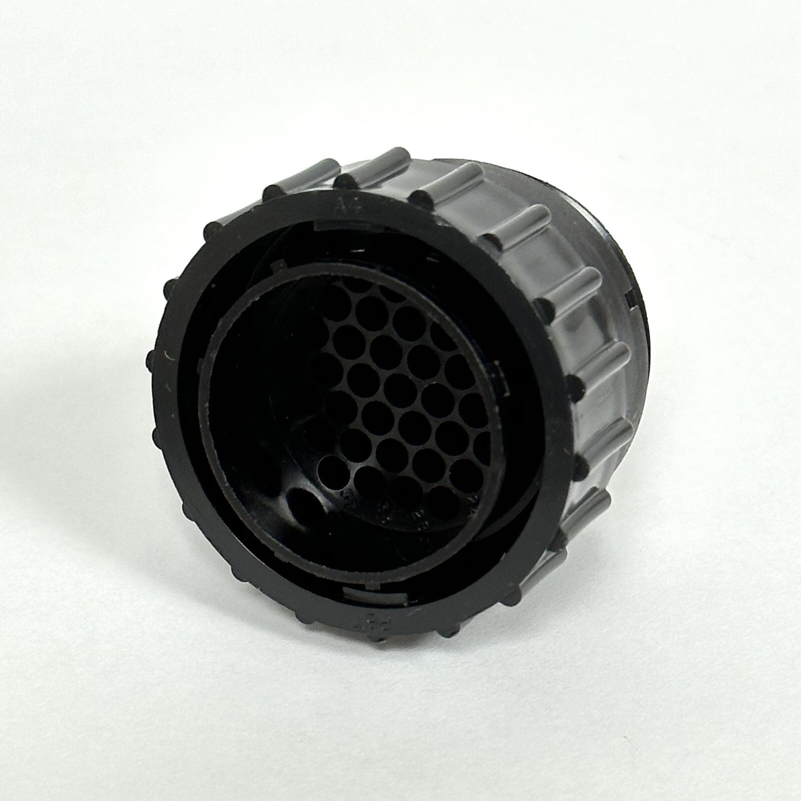 TE Connectivity Amp 206305-1 Circular Connector Plug 23 Size, 37Pos