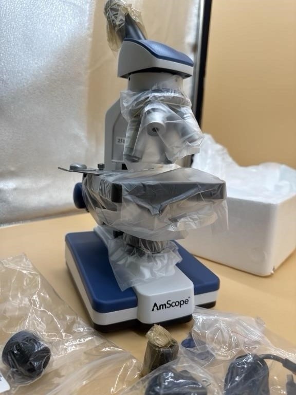 AmScope M620C 40X-2500X LED Monocular Compound Microscope with 3D Stage