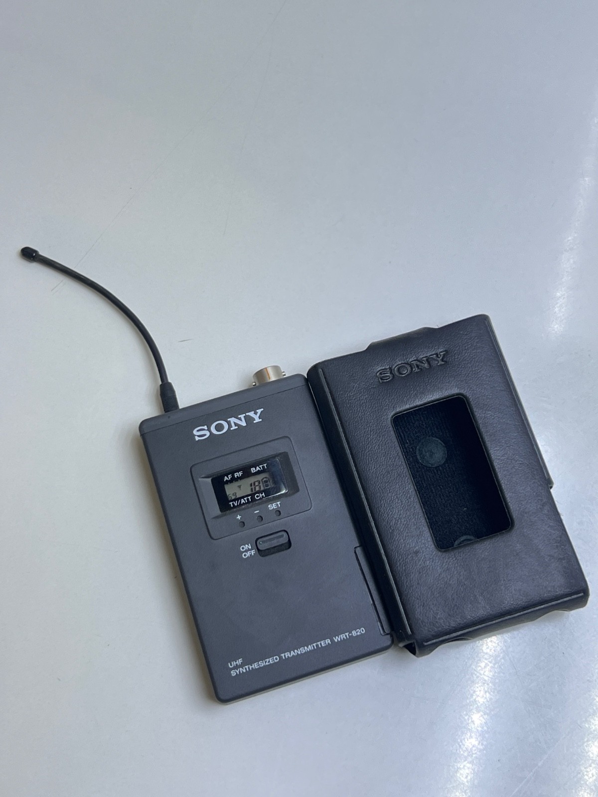 SONY WRT-820A(69) UHF SYNTHESIZED TRANSMITTER 854.125-862.000