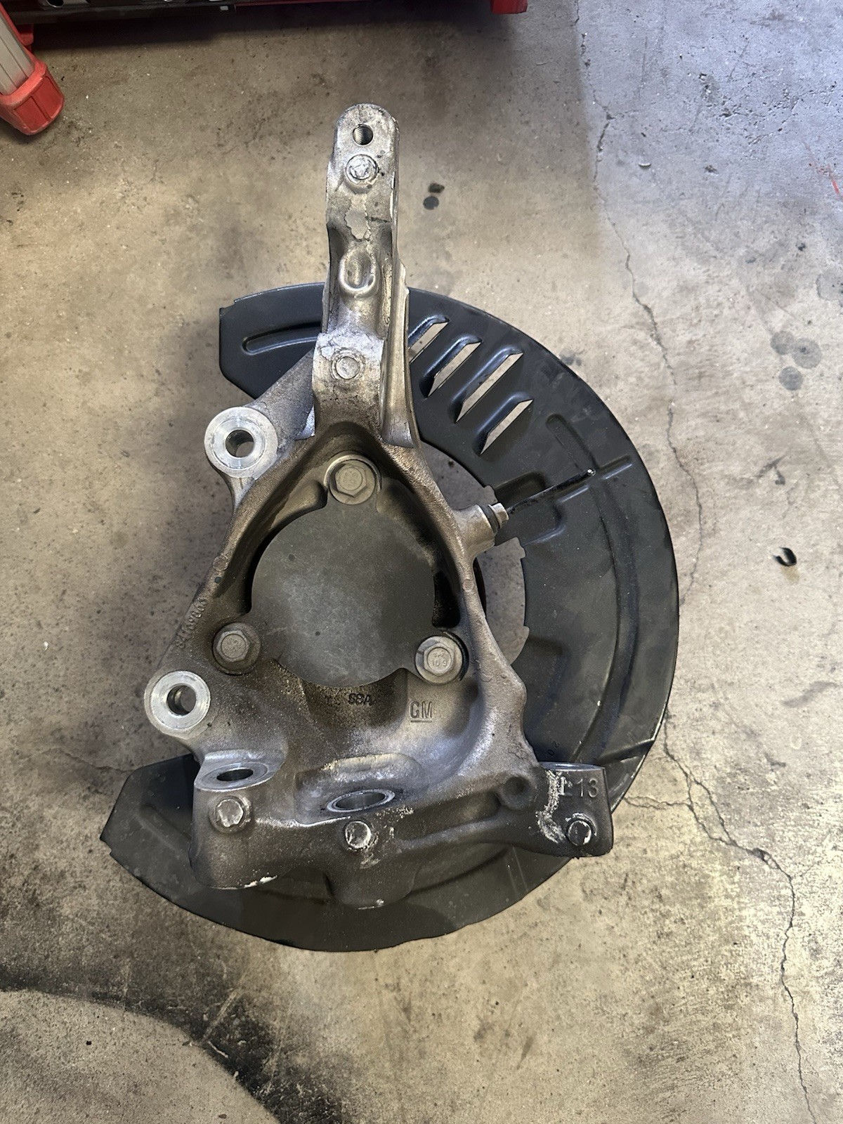2016-2023 Chevy Camaro SS Front Left Driver Side Spindle Knuckle Hub OEM 20k