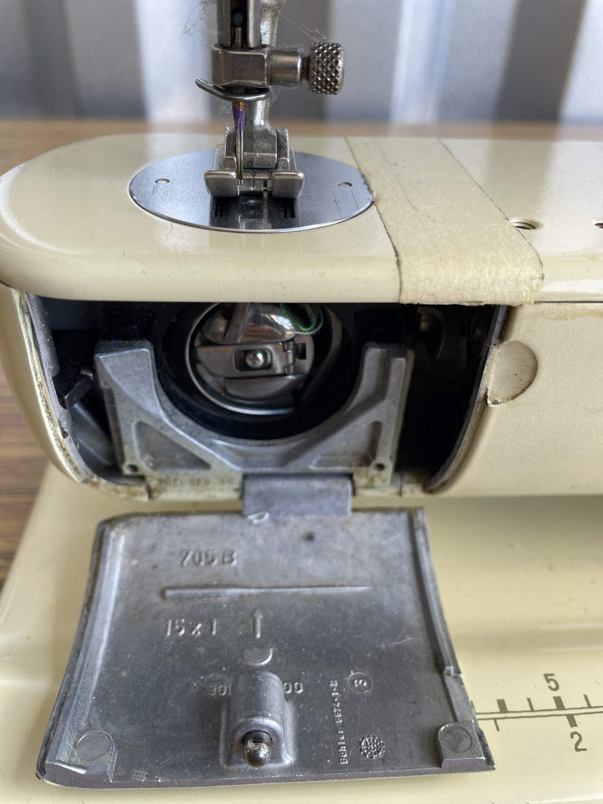 Bernina 707 Minimatic Sewing Machine W/Pedal Tested and Works