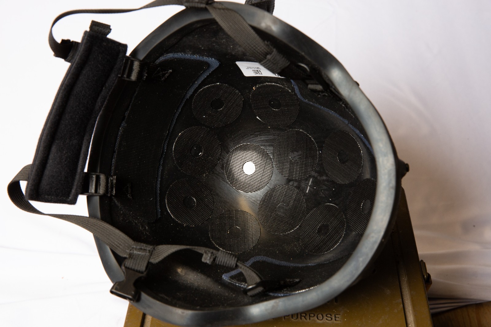Avon F90 Ballistic Helmet ACH Full Cut Black Medium 2