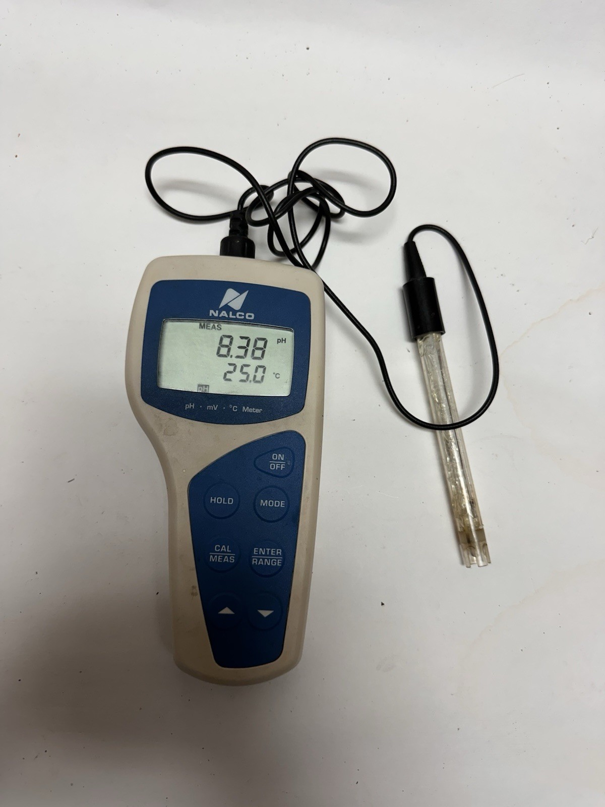 Oakton pH Meter With Case
