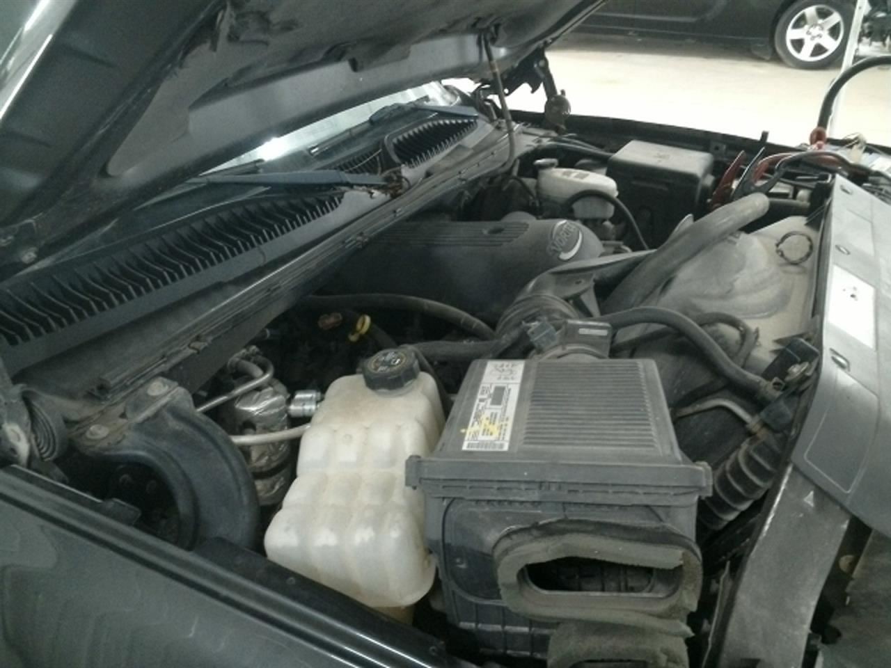 SLVRADO15 2003 Owners Manual 104830373