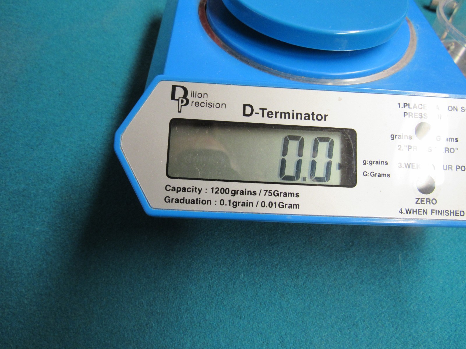 DILLON D- TERMINATOR SCALE IN PERFECT WORKING ORDER