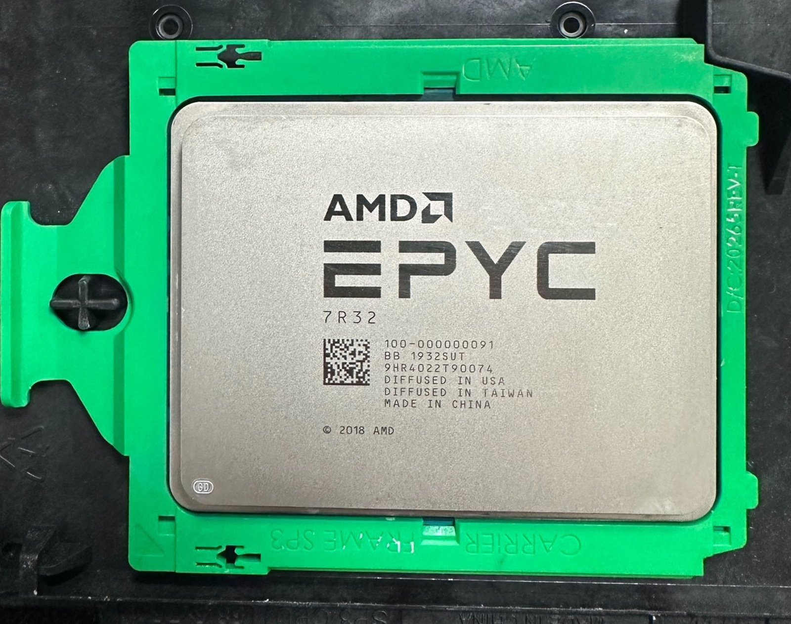 (Unlocked)AMD EPYC 7R32 48 core 96 threads 2.80GHz 192MB 280W CPU processor