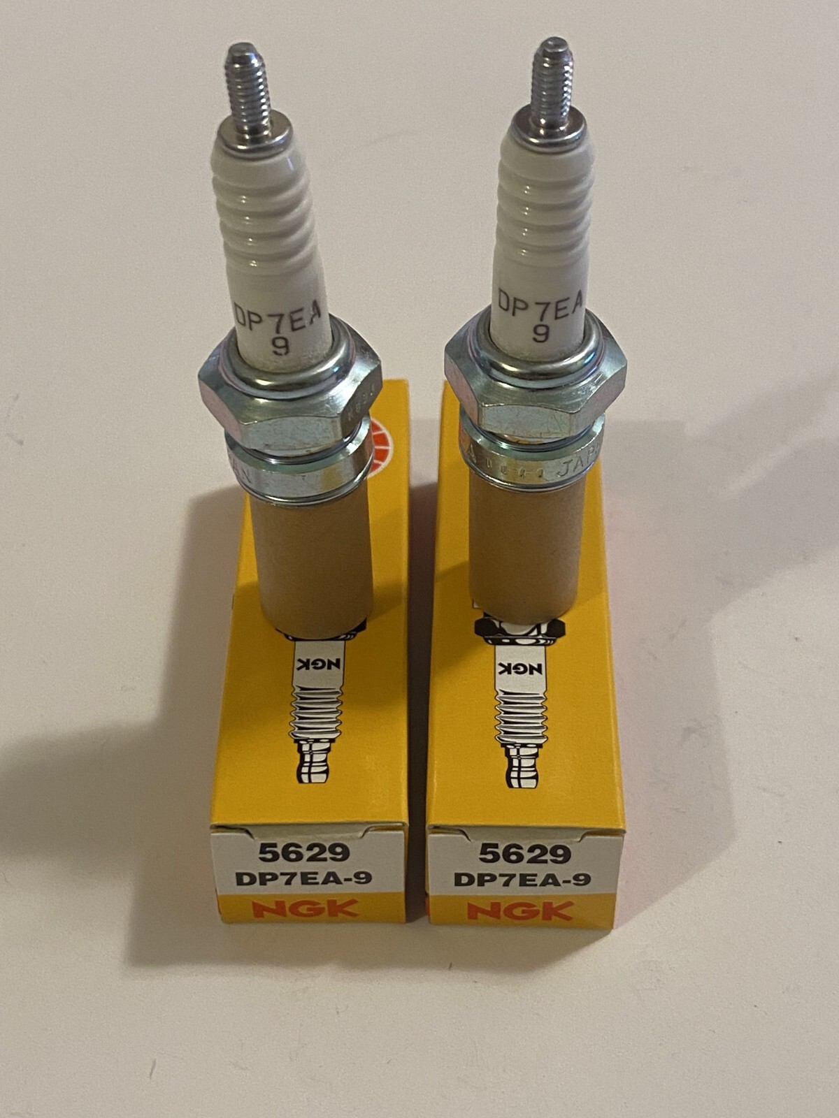 NEW NGK NICKEL SPARK PLUGS 5629 (QTY. 2) DP7EA-9 FITS YAMAHA KAWASAKI SUZUKI