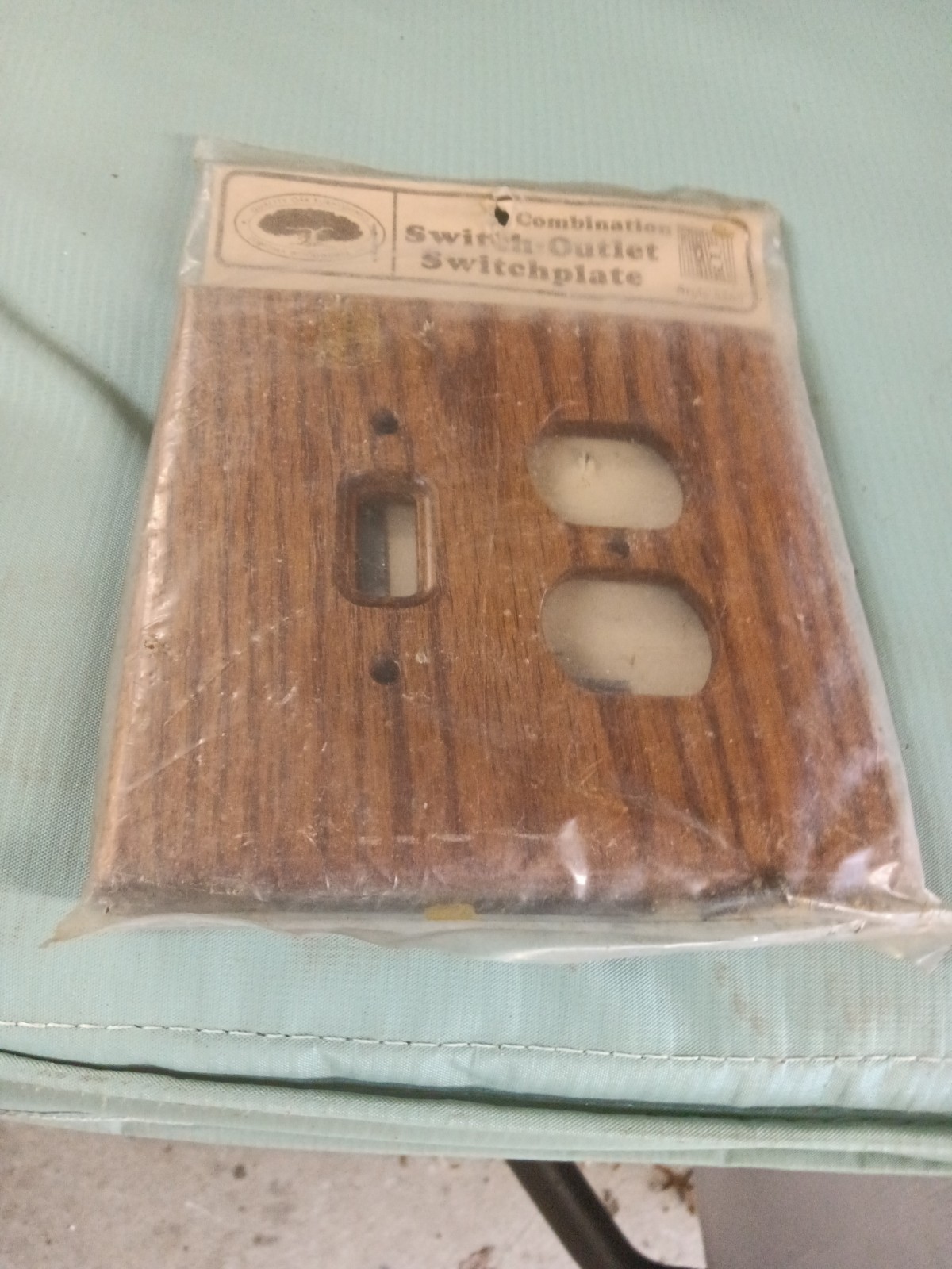 Vintage Prefinished Oak Light Switch And Receptacle Cover