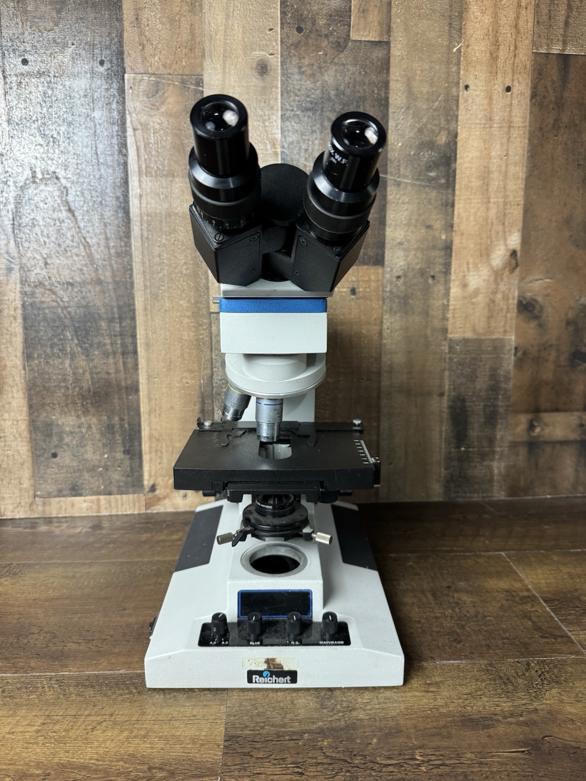 Leica Microstar IV Model 410 10/40/100 Objectives