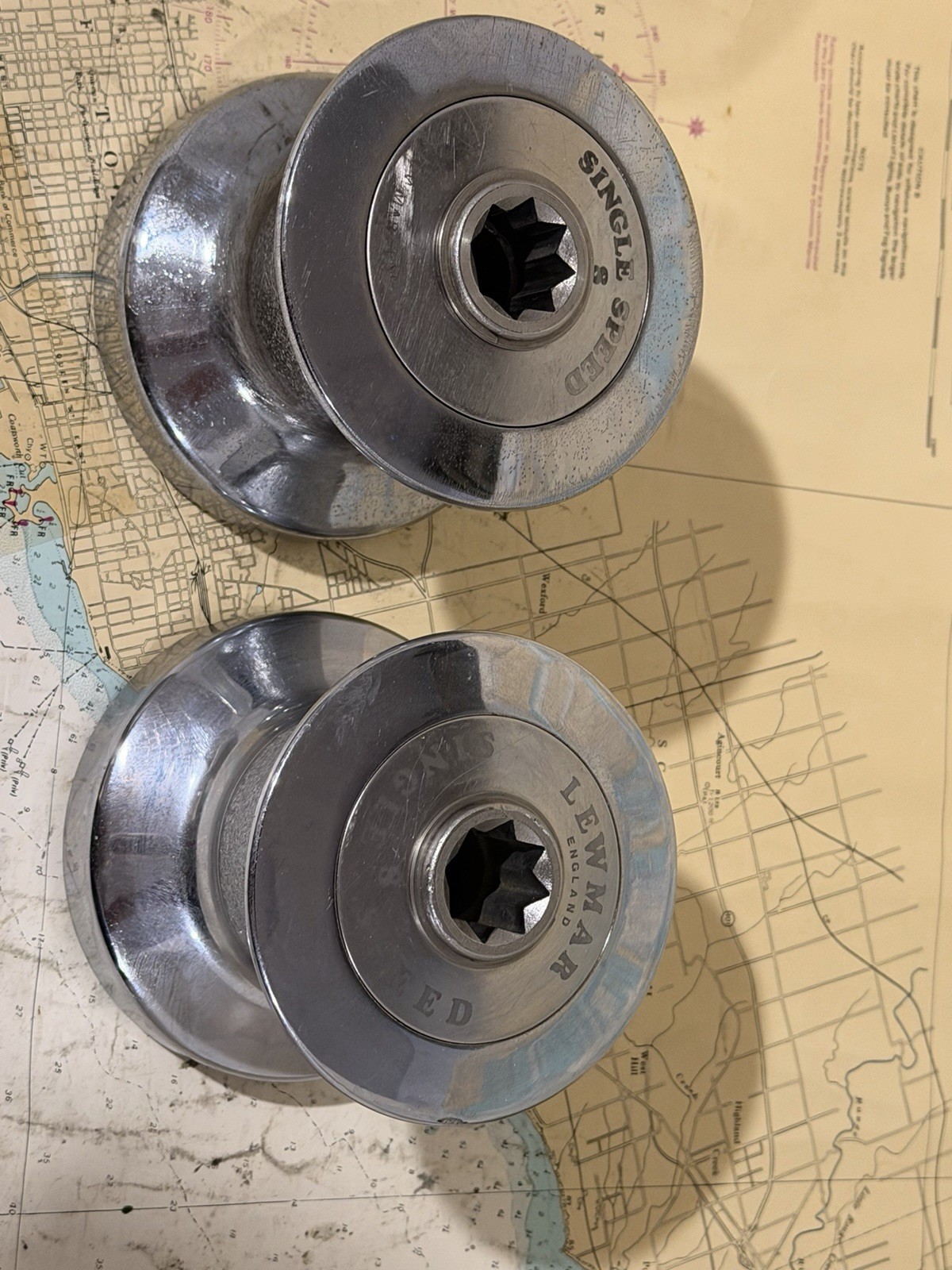 Lewmar 8 Winches Chrome On Composite