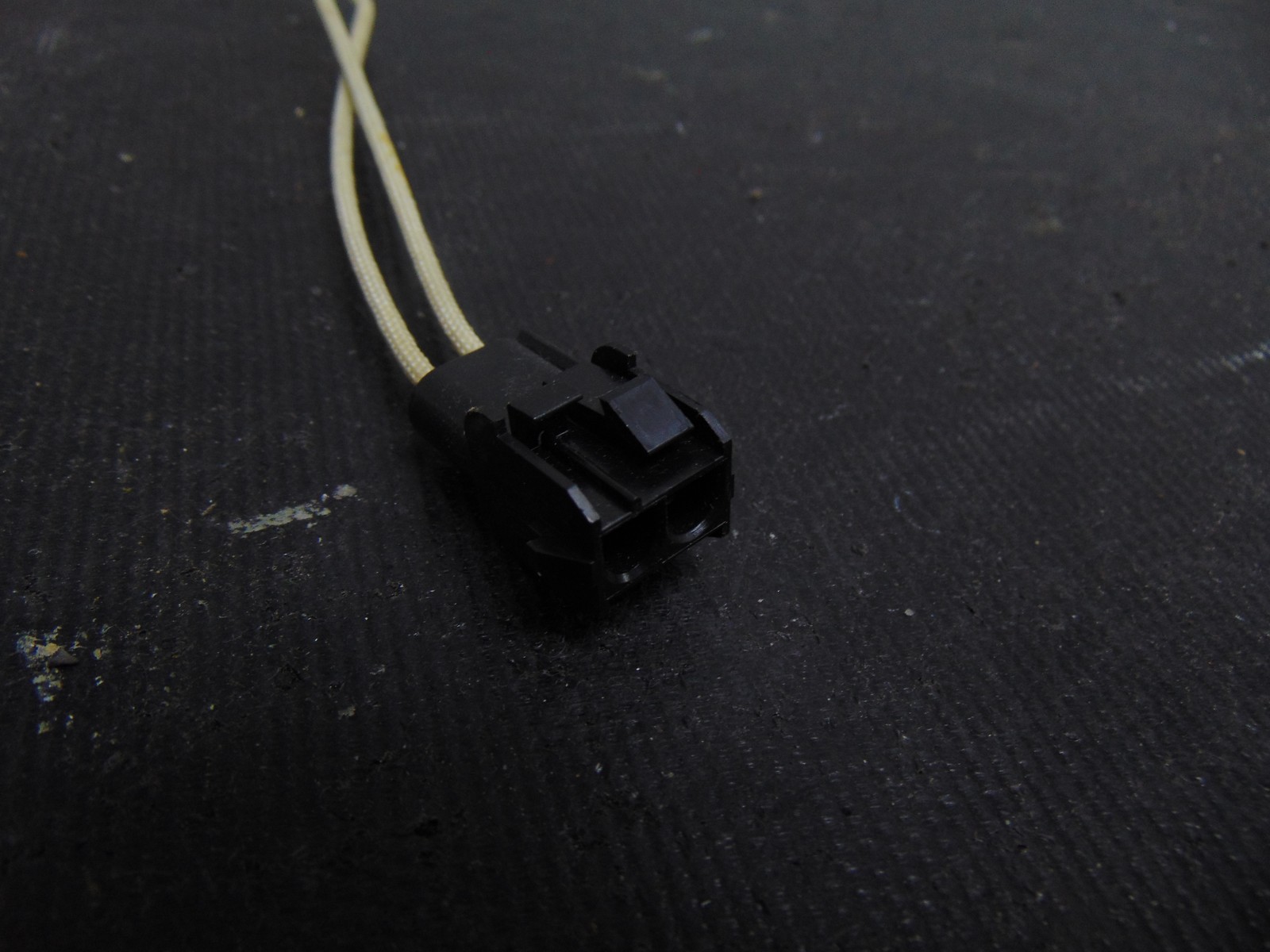 GE Range PB920DT1BB Light Assembly WB25T10097