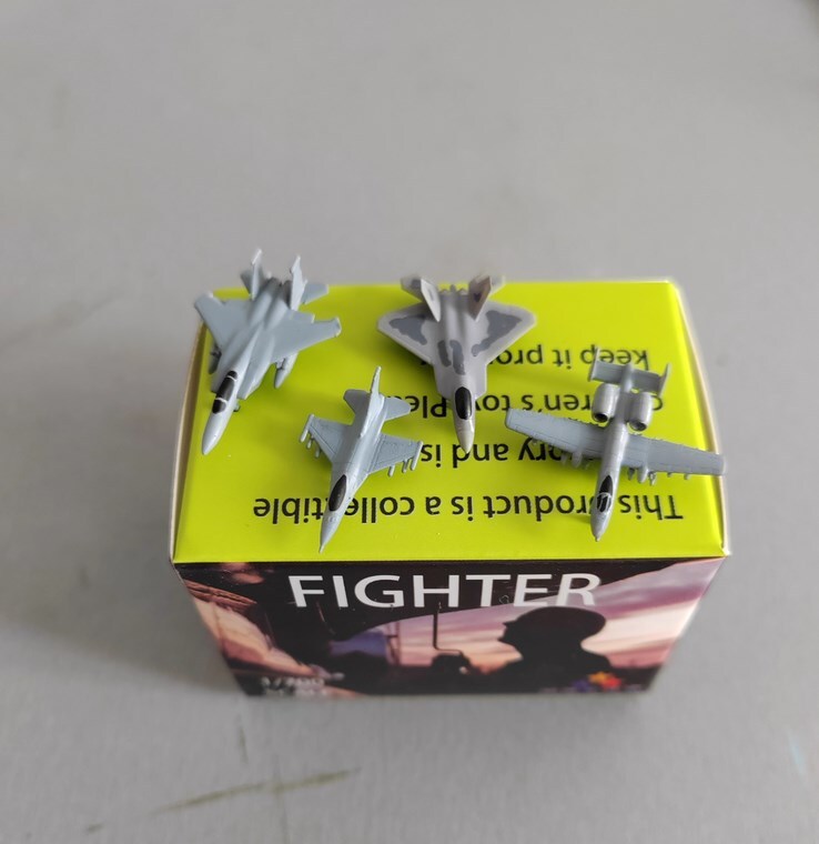NEW 1/700 US fighter jet model F15 F16 F22 A10, a total of 4 aircraft
