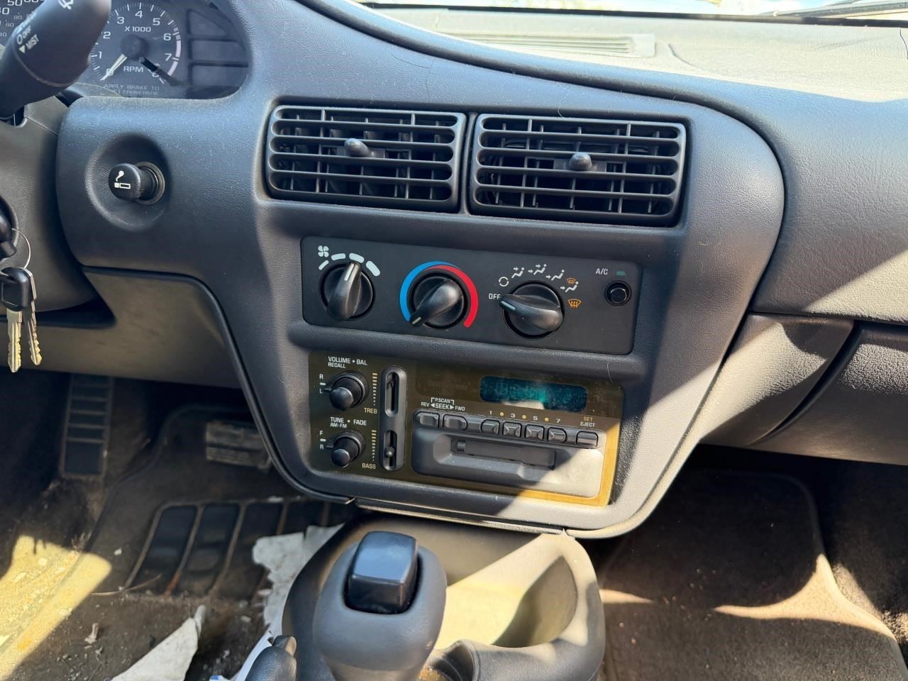 CAVALIER 1998 Horn 104965289