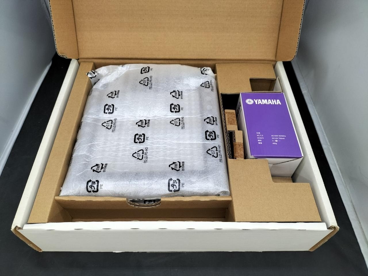 YAMAHA TENORI-ON TNR-W Flagship Model LED Performance Instrument w/ Box & Manual