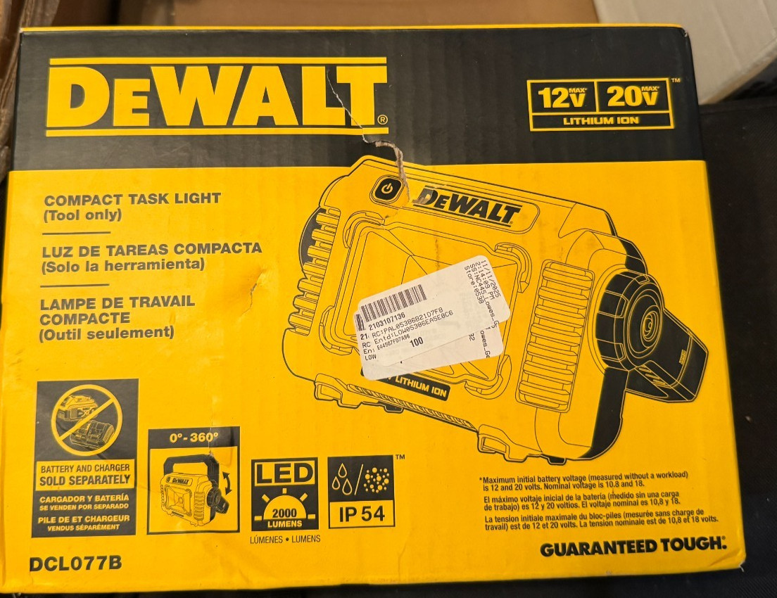 DEWALT 20V MAX Compact Cordless Task Light
