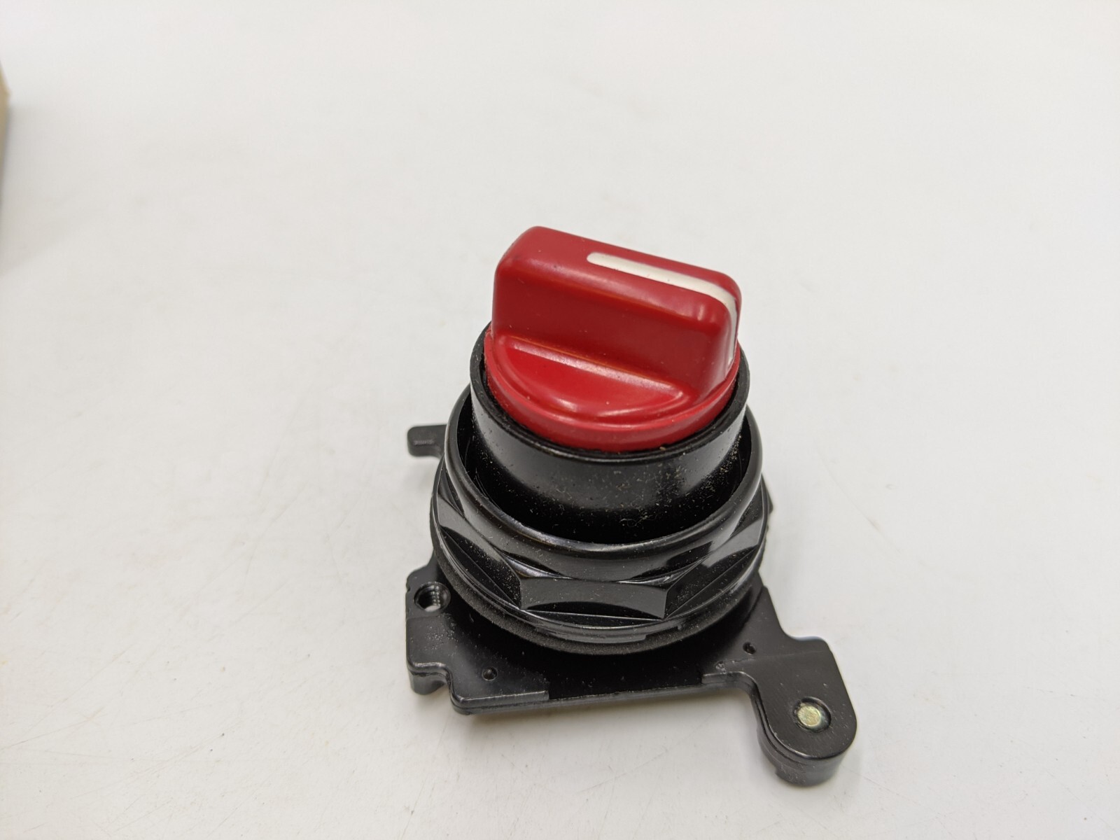 Cutler-Hammer E34VFBK2 1NO-1NC 2-Position Corrosion Resistant Selector Switch