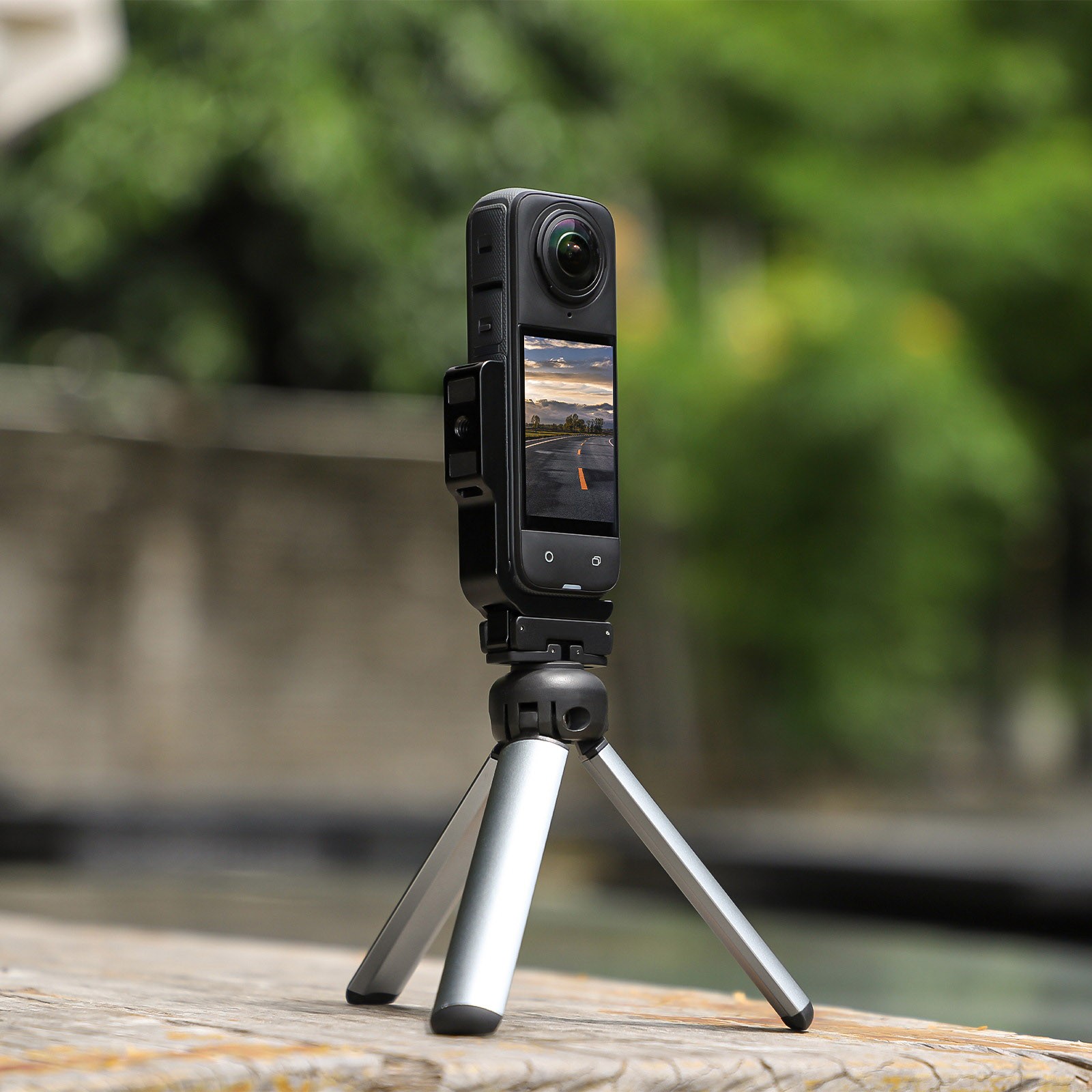 For Insta360 X4 horizontal vertical L-type conversion bracket magnetic adapter