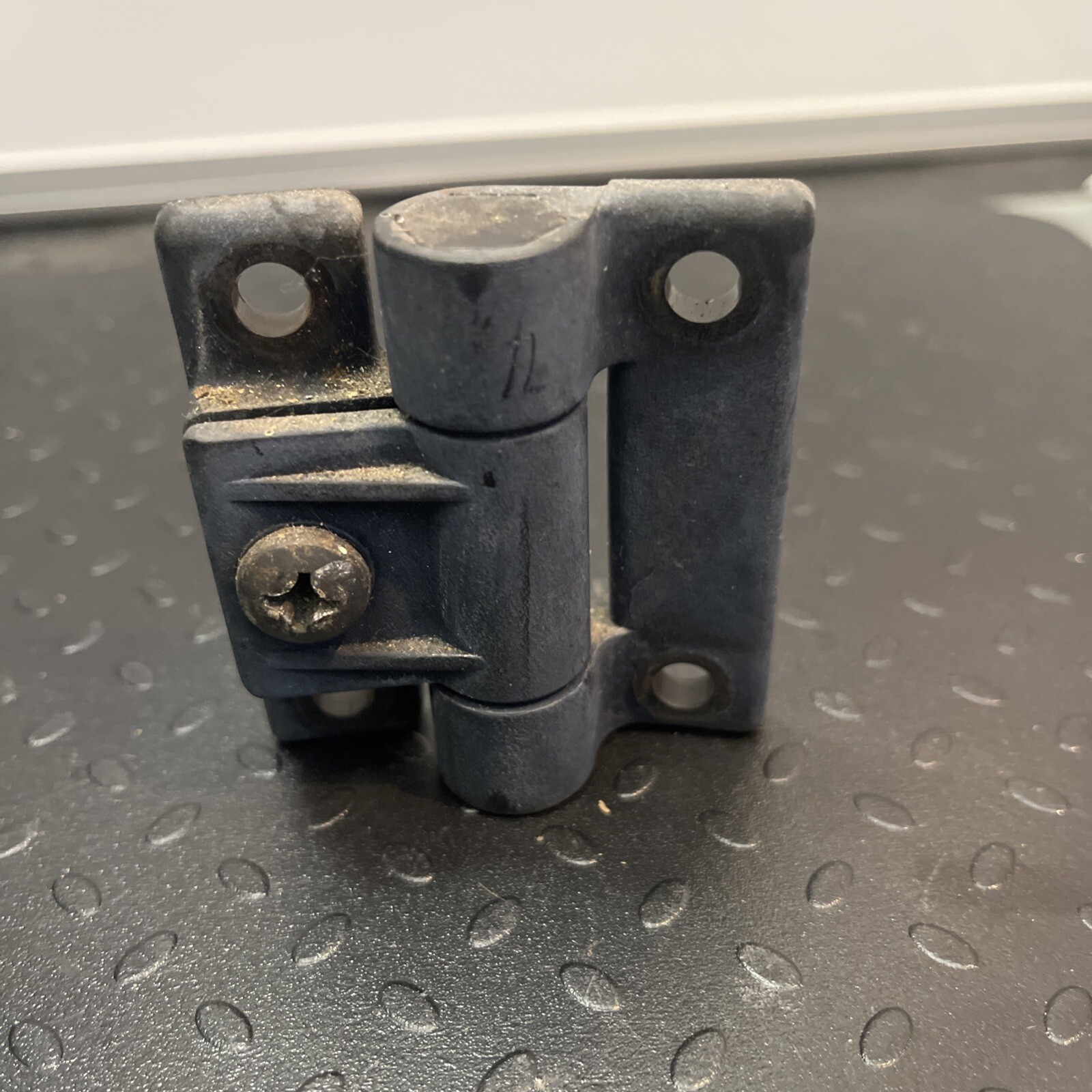 Bunn 26504.0000 Adjustable Hinge for FMD-5 Model