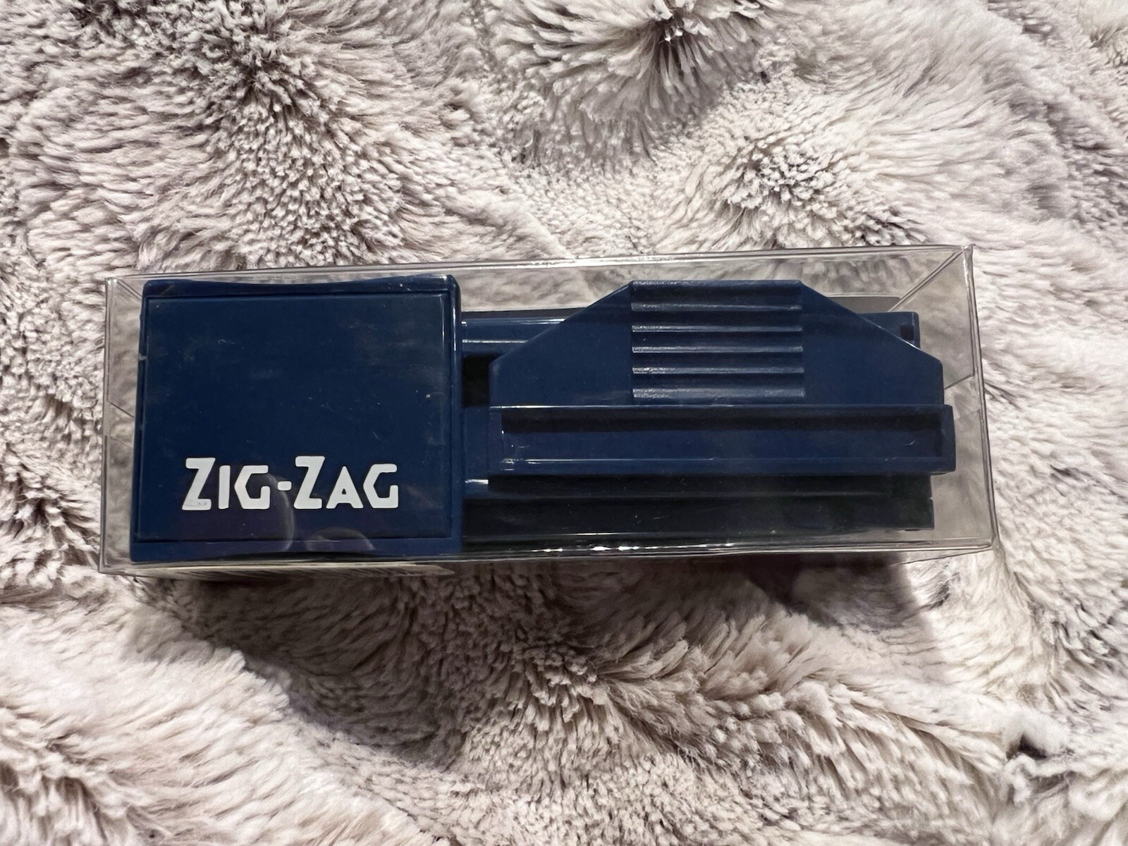 **VINTAGE** Zig-Zag Cigarette Making Machine New Old Stock
