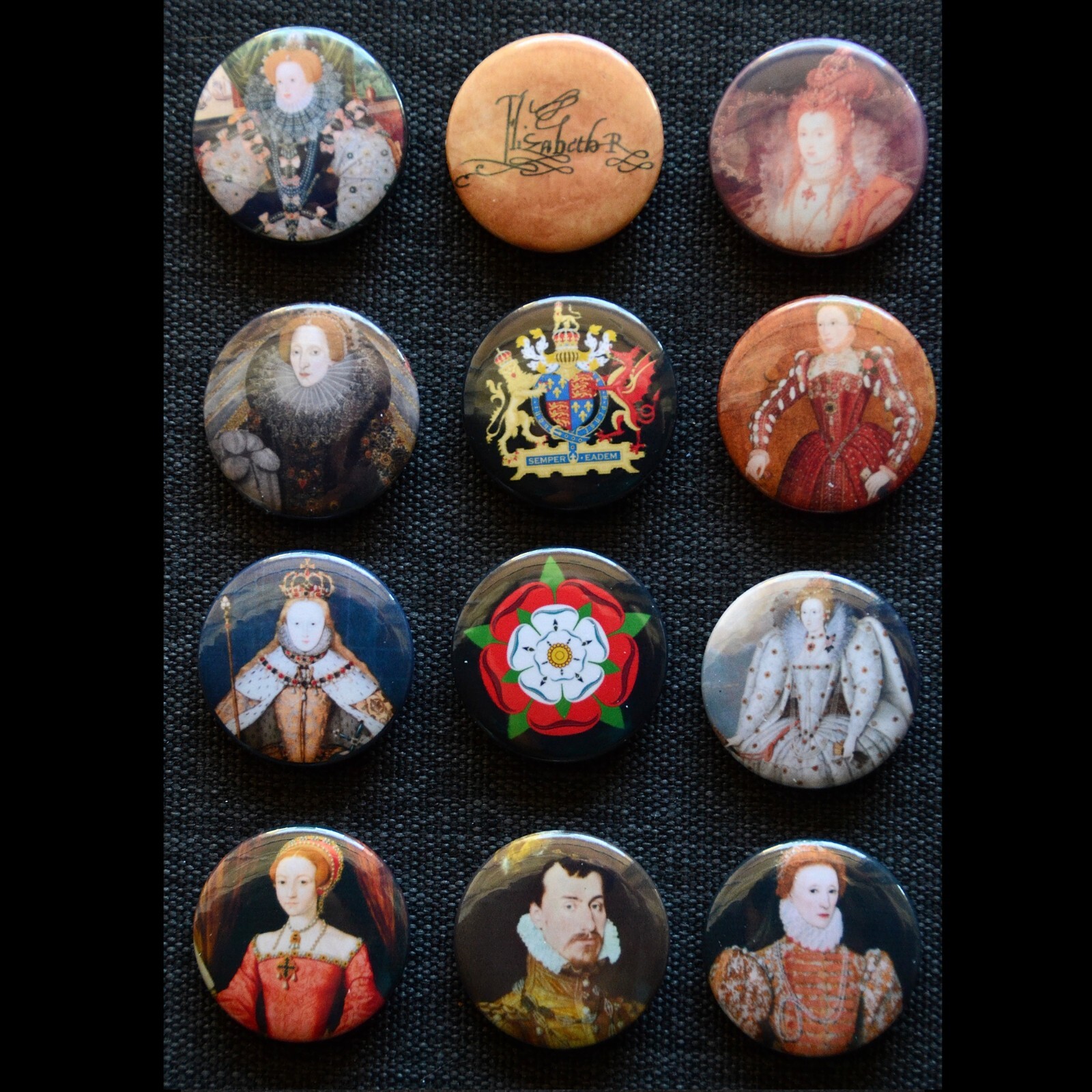 Queen Elizabeth I/ Buttons (Set of 12) / Various Size Options