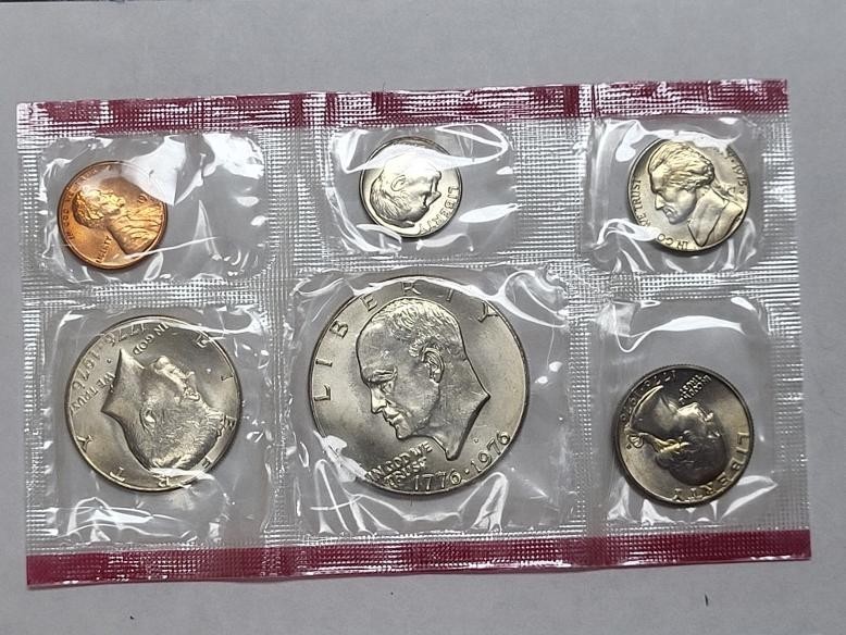 Full Set of 1975 UNCIRCULATED coins Denver Mint Never touched almost 50 years A