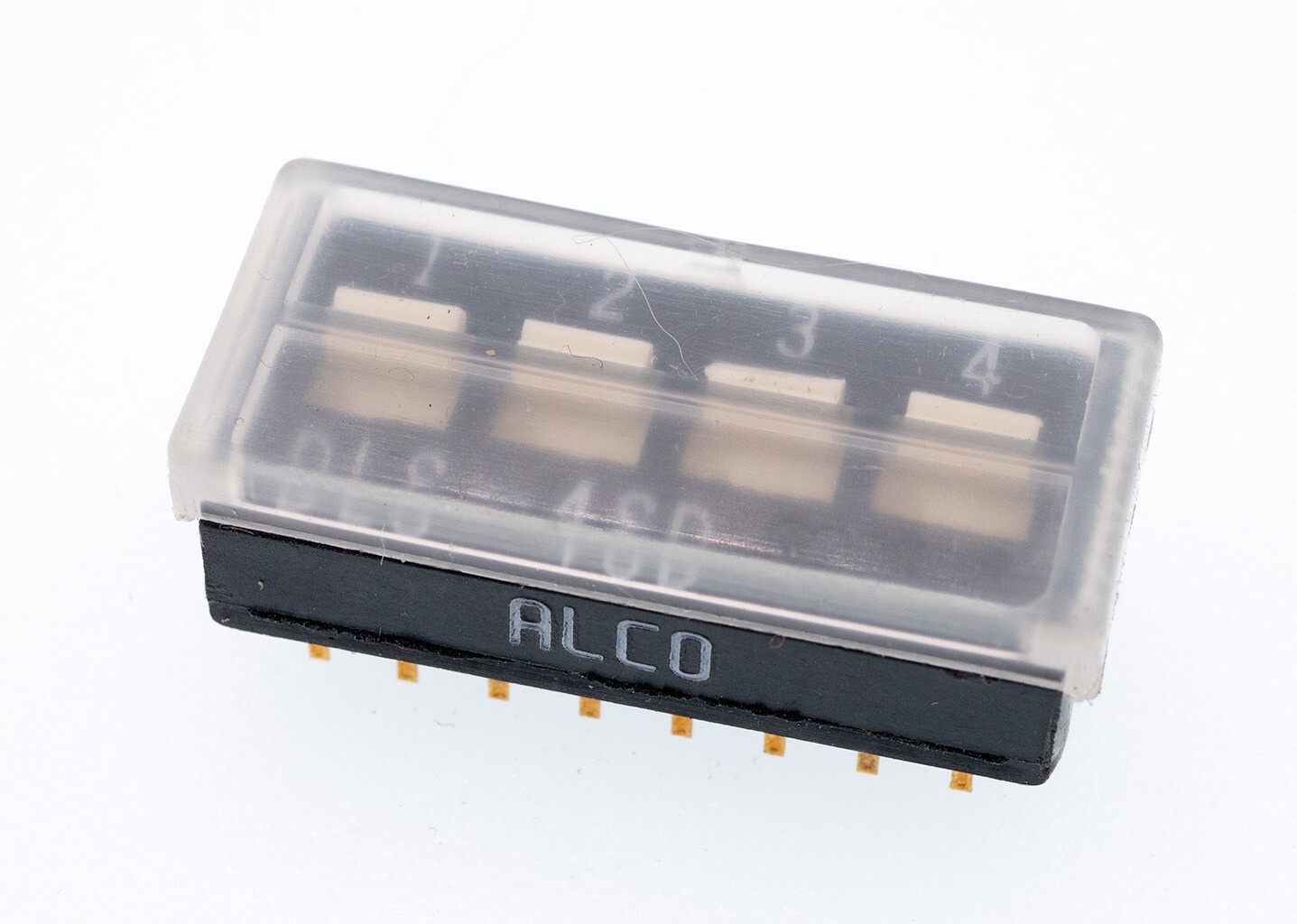 Alco DLS-4SD 4 Position 16 Pin DPST Sealed Through-Hole DIP Switch, Lot of 5
