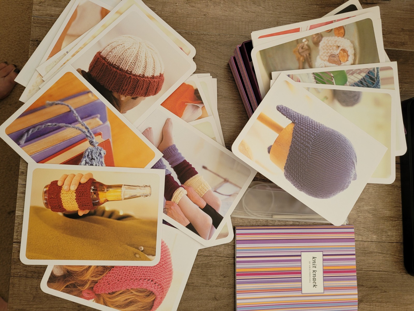 Knit Knack Kit Simple Instructions Tools For 25 Projects.