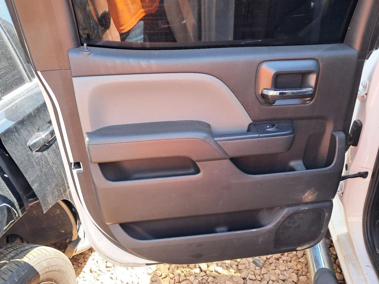 SILVRDO25 2016 Glove Box 4790542
