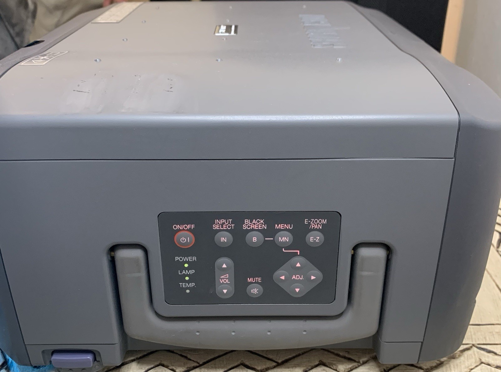 Vtg SHARP Vision LCD Conference/Home Projector XG-E69OU TESTED W/Case Cords DC