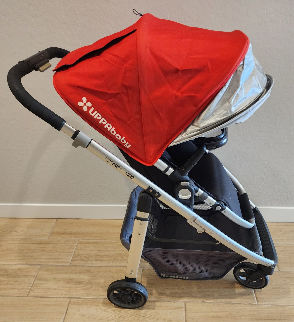 UPPAbaby Cruz stroller w/Peek-A-Boo Window Canopy Top