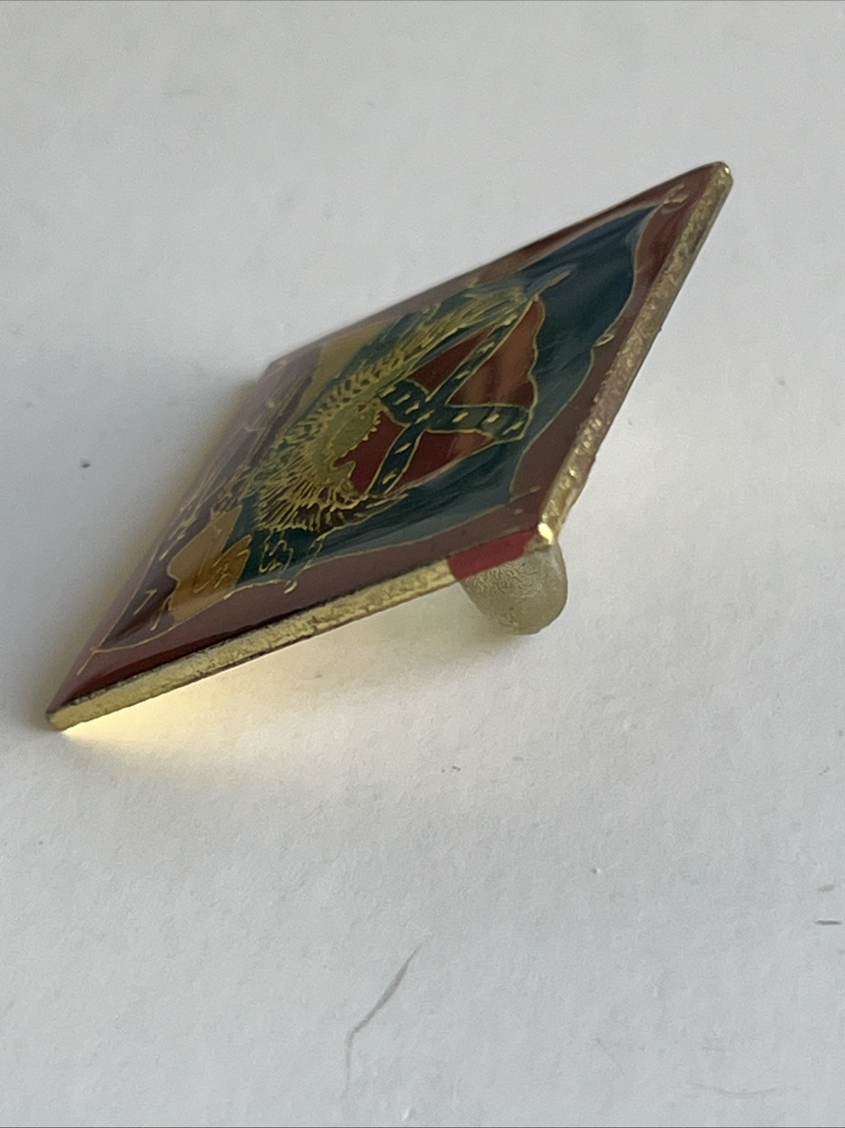 Country Side Eagle under the Flag Pin Lapel Jacket Hat Pin