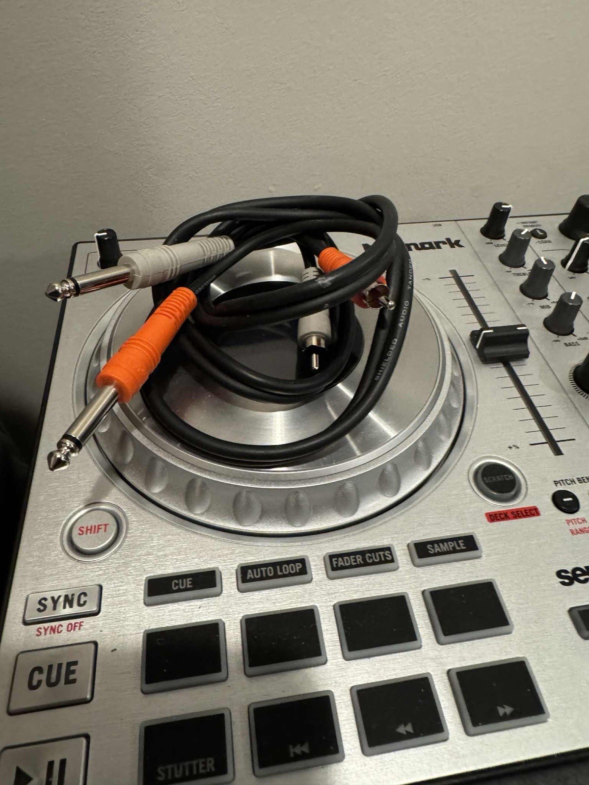 Numark Mixtrack Platinum FX - DJ Controller For Serato DJ with 4 Deck Control